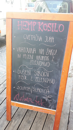 Žmauc - Gastronomija in gostinstvo