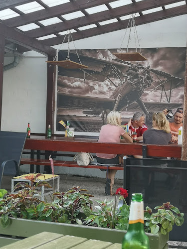 Opinii despre Sports Cafe letališče Levec în Celje - Gastronomija in gostinstvo