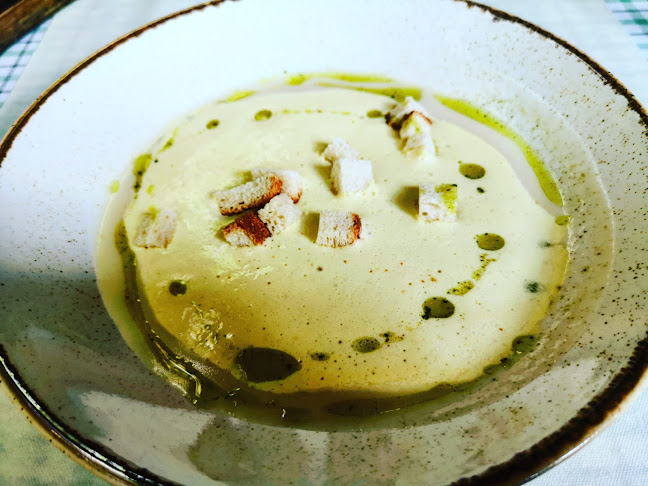 Gostilna pri Kmetec - Gastronomija in gostinstvo