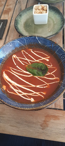 Pinija Restaurant & Beach bar - Gastronomija in gostinstvo