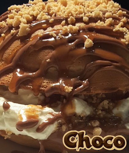 Papagayo Cocktail Bar & C H O C O