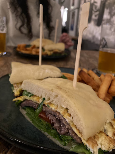 Grudnovo nabrežje 15, 1000 Ljubljana