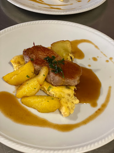 Opinii despre Lovski dom Pr"Slavcu Koče în Kočevska Reka - Gastronomija in gostinstvo