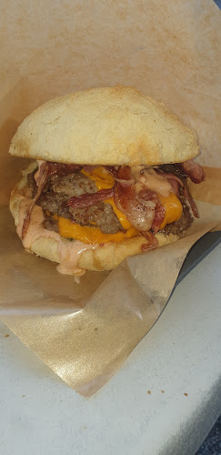 Comentarii opinii despre Big Bear Burger Bistro