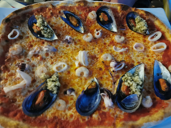 Atmosfera caffe - Gastronomija in gostinstvo