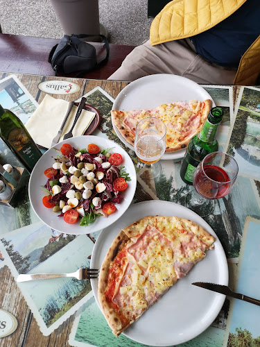 Pizzeria Gallus - Gastronomija in gostinstvo