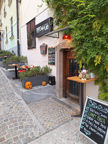 Splavarski prehod 5, 2000 Maribor