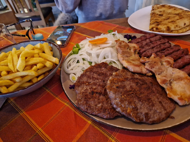 Vučko sarajevski gril - Gastronomija in gostinstvo