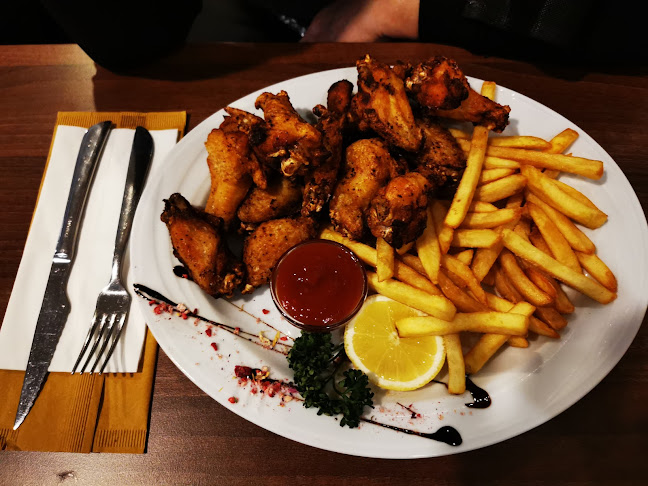 Slomškova ulica 10, 3215 Loče