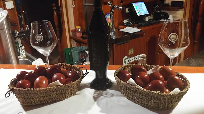 Opinii despre Restavracija Črnuški Dvor în Ljubljana - Črnuče - Gastronomija in gostinstvo