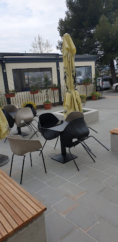 Lonka Bar - Gastronomija in gostinstvo