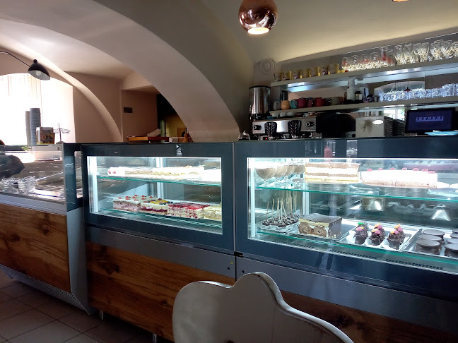 kavarna in slaščičarna polonca