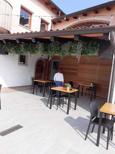 Plešivo 37a, 5212 Dobrovo v Brdih