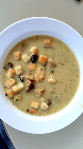 Kmetič, trgovina, gostinstvo in storitve, d.o.o. - Gastronomija in gostinstvo