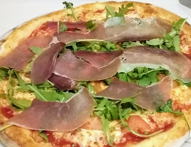 Opinii despre Etna picerija-italijanska kuhinja în Ljubljana - Gastronomija in gostinstvo