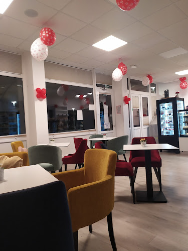 Slaščičarna Pr'Pek - Gastronomija in gostinstvo