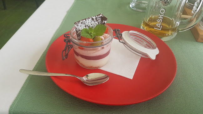 Gostilna pod starim kozolcem - Hiša Lisjak - Gastronomija in gostinstvo