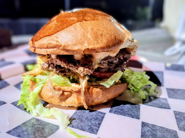 Comentarii opinii despre Smash Truck Burgers