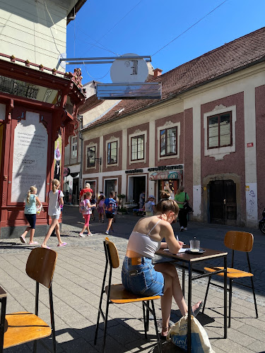 Ulica 10. oktobra 1, 2000 Maribor