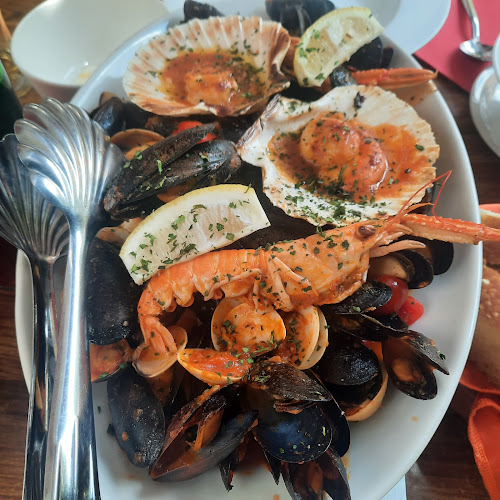 Rusa Hiša - Gastronomija in gostinstvo