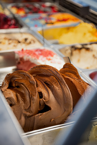 Opinii despre KONNA ice cream & cakes Kreativna slasčičarna d.o.o. în Kozina - Gastronomija in gostinstvo