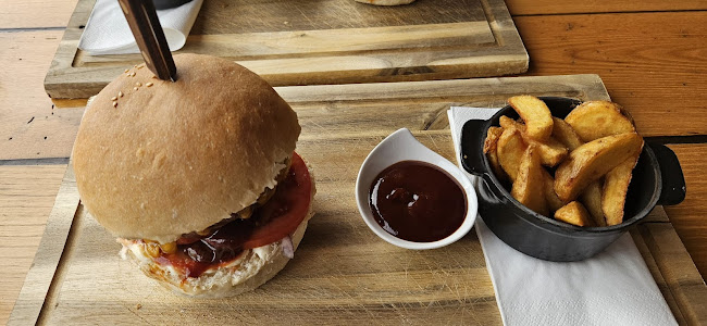 Opinii despre Foksner în Bohinjsko jezero - Gastronomija in gostinstvo