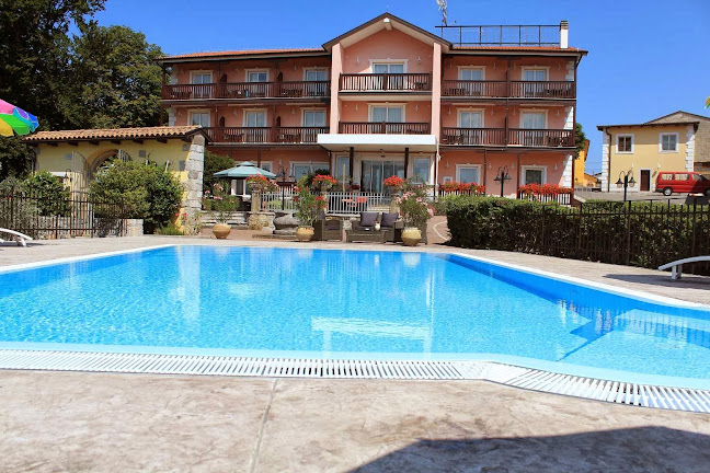 GOSTINSTVO IN TURIZEM ROBERT GRAHOR S.P.