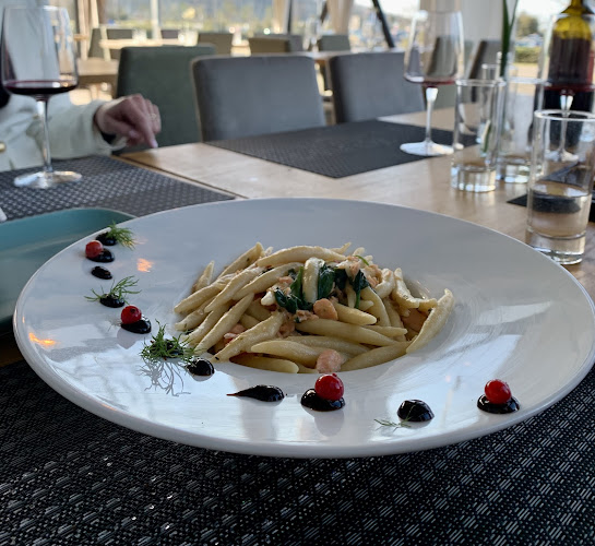 Atlantida - Gastronomija in gostinstvo