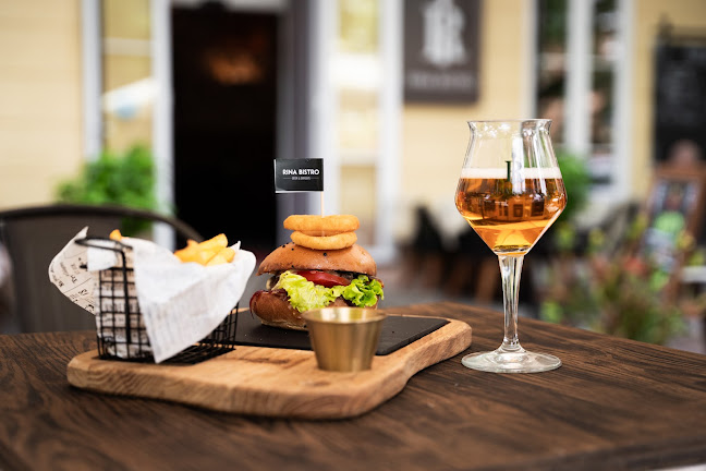 Rina Bistro | Beer, Burgers & Sport