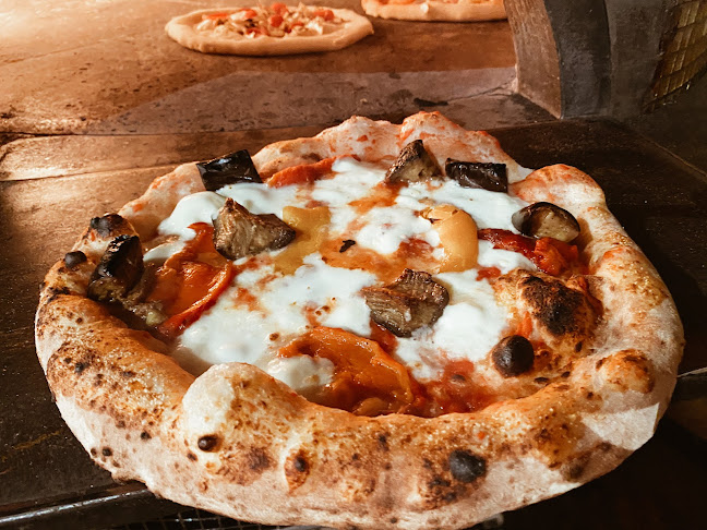 Breg 2, 1000 Ljubljana