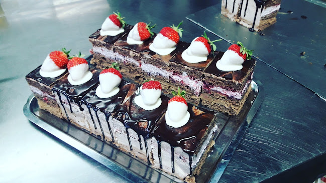 Opinii despre Kraljevi Mignon slaščičarnica în Kranj - Gastronomija in gostinstvo