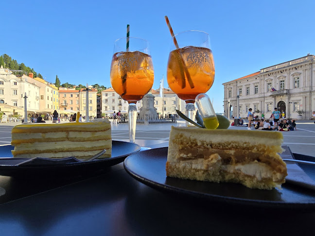 Tartinijev trg 3, 6330 Piran