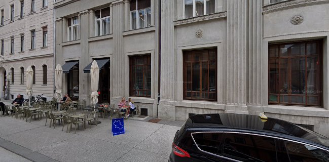 Mlinotest živilska industrija d.d., poslovna enota mlinček Ljubljana, sladki bar