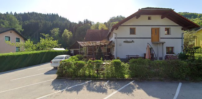 Okrepčevalnica bife ob Ribniku