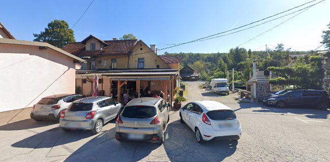 Bar Mojčin hram, Mojca Povše s.p.