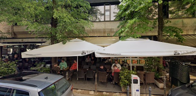 Holyfood okrepčevalnica