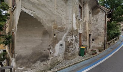 Hobitus oblikovanje, Tea Femc s.p.