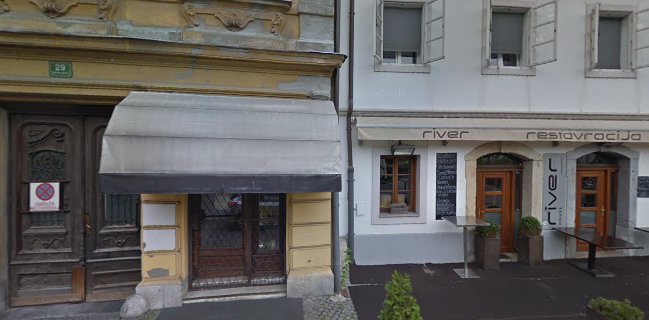 naša hiša | bar & kitchen