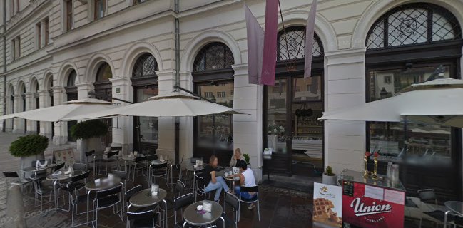 1000 Cankarjevo nabrežje, Next to Ljubljana Triple Bridge, Tromostovje 1, 1000 Ljubljana