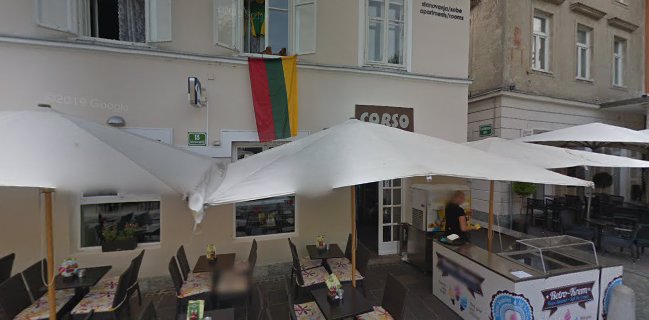 Slovenska Hiša - Gastronomija in gostinstvo