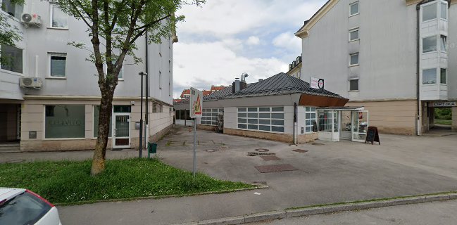 Pizzeria Bullizza, Poklukarjeva 29, 1000 Ljubljana