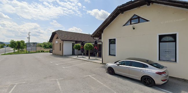 Opinii despre Bar Osmica în Videm pri Ptuju - Gastronomija in gostinstvo