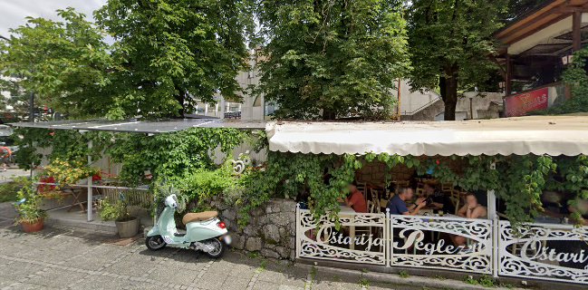 Maximal Lounge Bar & Good Food