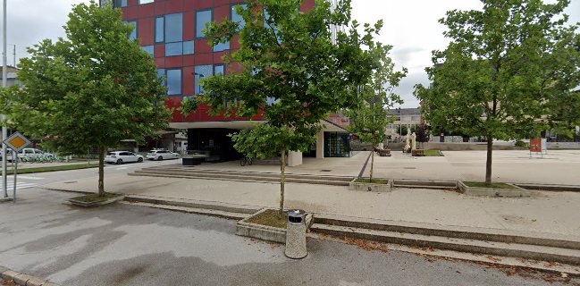 ČAJNA SOBA & KAVARNA KNJIŽNICA - Radovljica