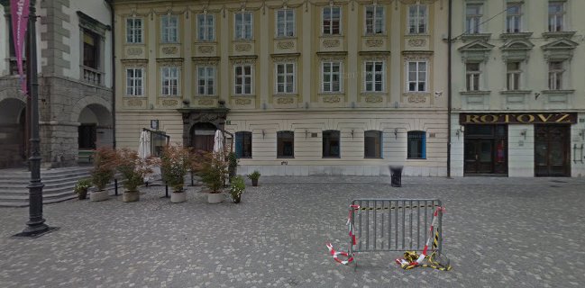 Opinii despre Pritličje în Ljubljana - Gastronomija in gostinstvo