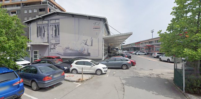 Pub Tutenkamn - Gastronomija in gostinstvo