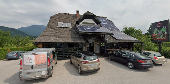 Zmajeva votlina in 7 burger