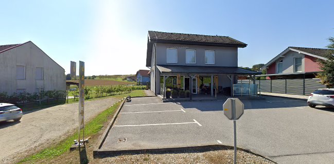 Kavarna Vanilla, Cvetka Jud Šek S.P