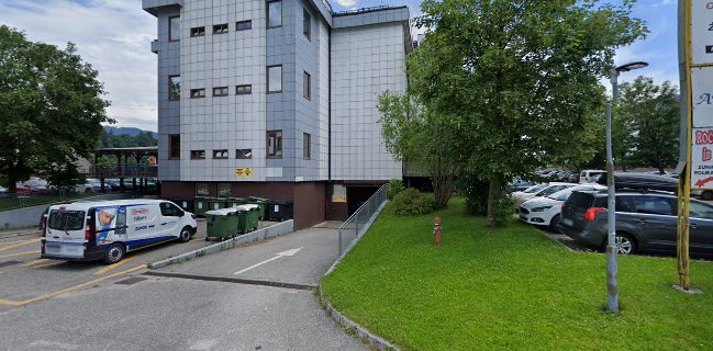 Pizzeria 100/H Majda Šisernik Predik s.p. - Gastronomija in gostinstvo