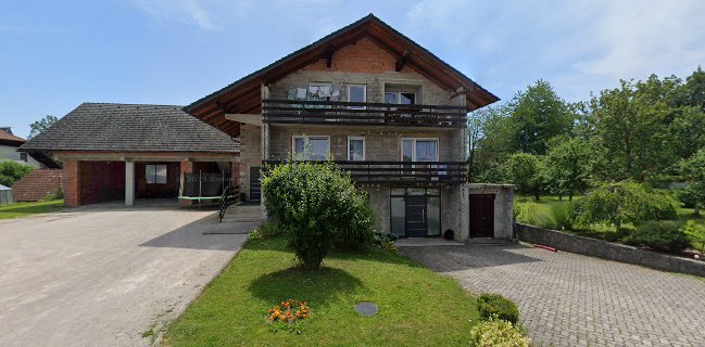 En ščep cukra, peka slaščic, Jerca Osvald s.p.